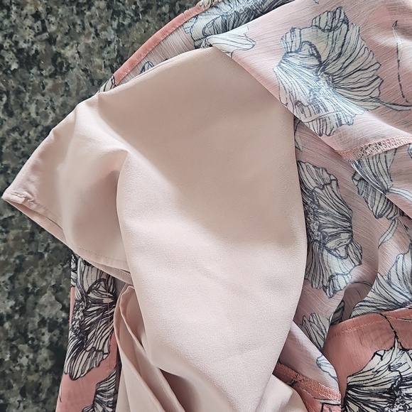 HD in Paris Bell Sleeve Mini Floral Dress | Small | NWT - Picture 8 of 8